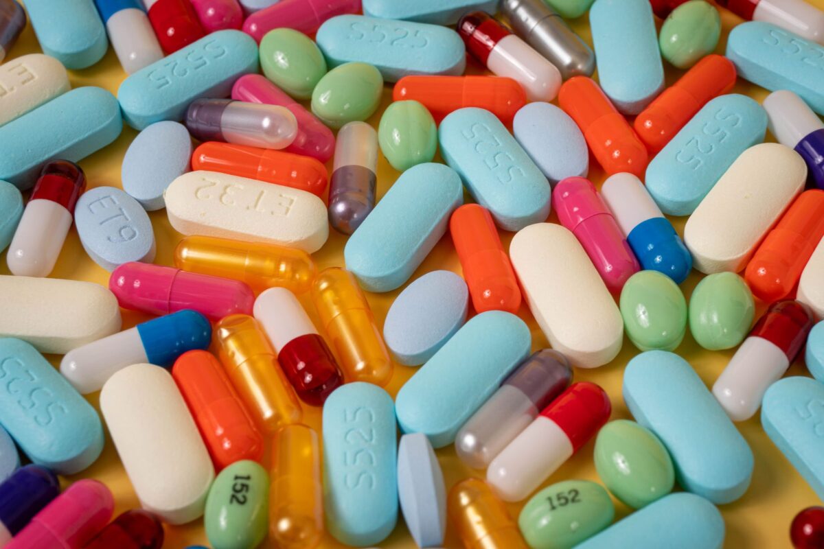 mal gorge repérez faut il antibiotiques